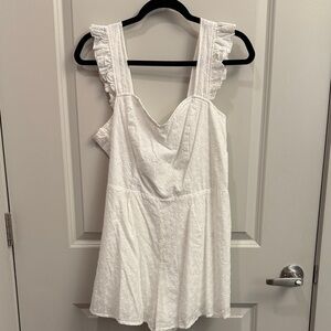 Francesca’s White Sleeveless Romper